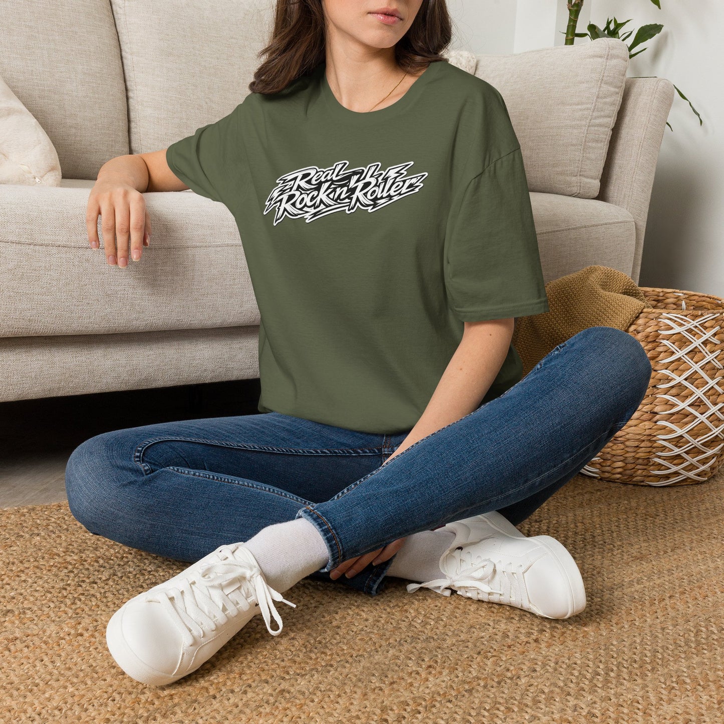 "Rock n Roll Is In My Soul" Signiture Graphic T-Shirt — "Real Rock n Roller" Retro Band Tee